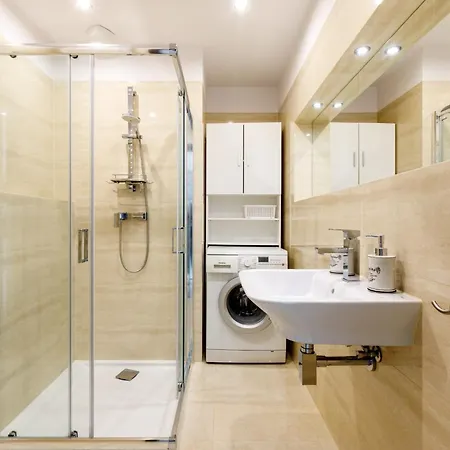Golden - Two Bedrooms - Great Location&legnicka Breslavia