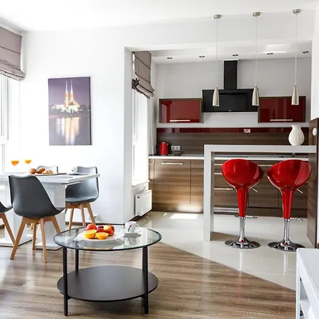 Golden - Two Bedrooms - Great Location&legnicka Daire